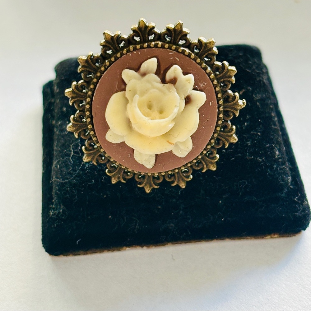 Brown and Cream Rose Cameo Handmade Adjustable Ring, NWT